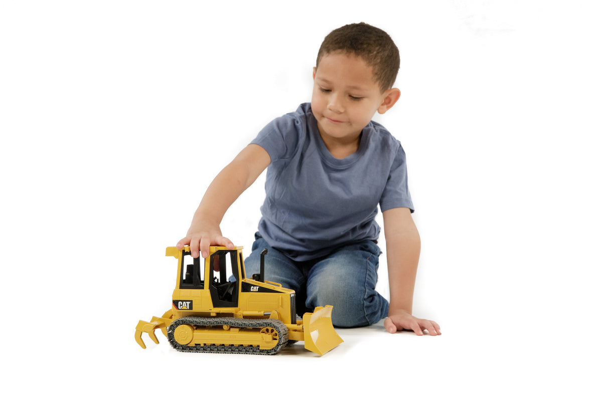 Bruder 02444 Cat® Track-Type Tractor 18.10.10 – Bruder Toy Shop