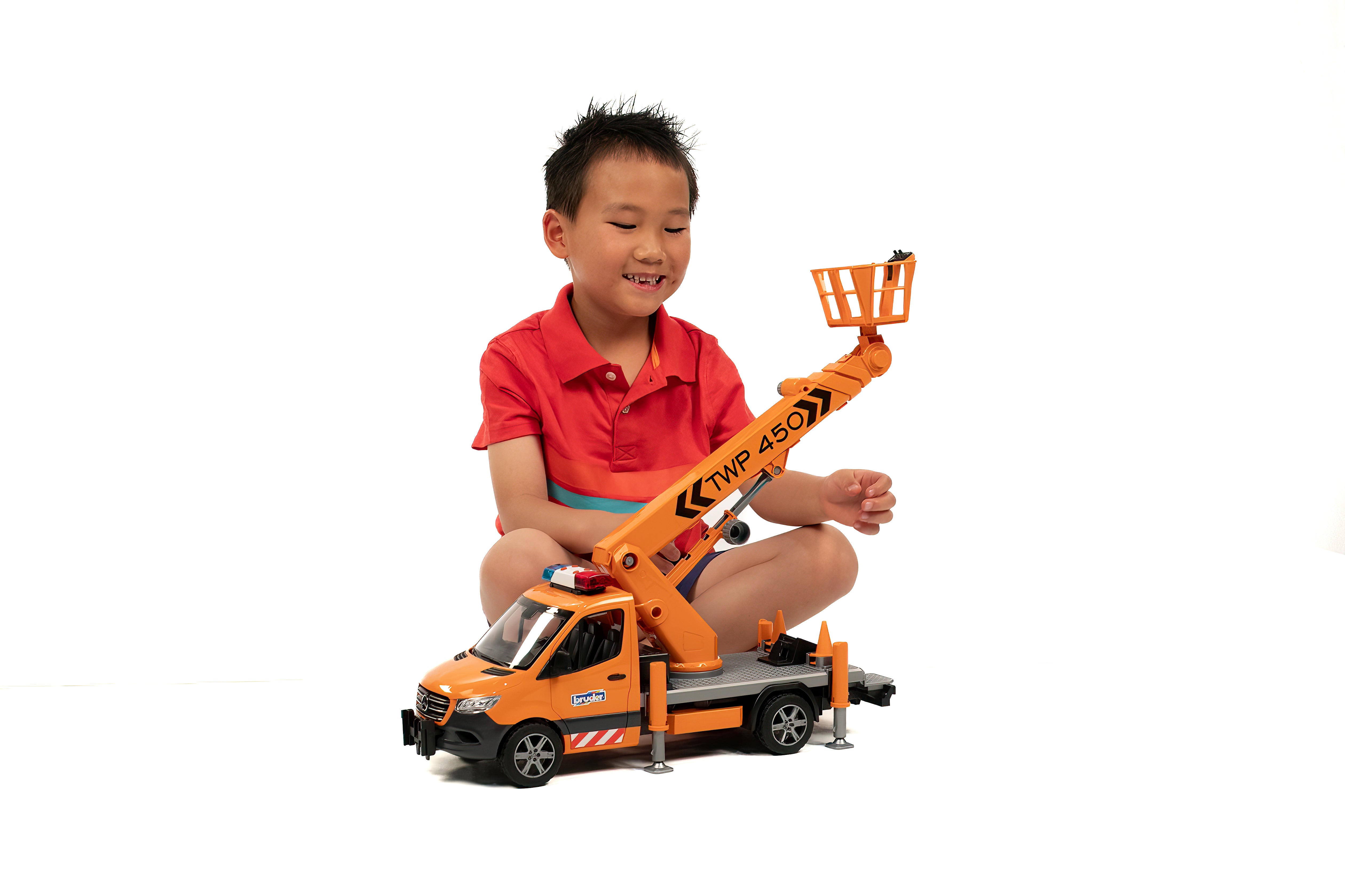 MB Sprinter with working platform and Light + Sound Mod – Bruder