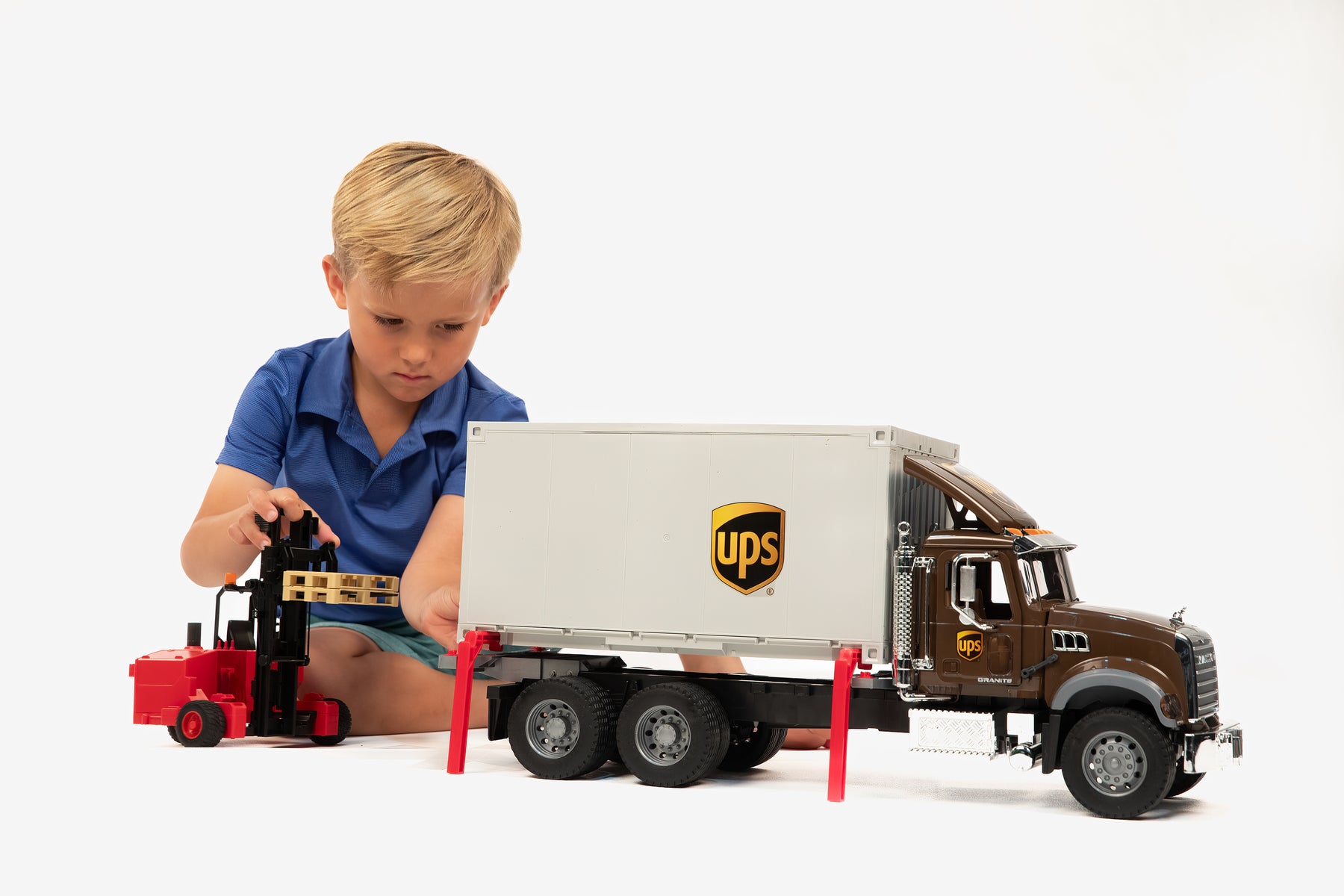 Bruder 02828 Mack Granite UPS Logistics Truck with Truck-Mounted
