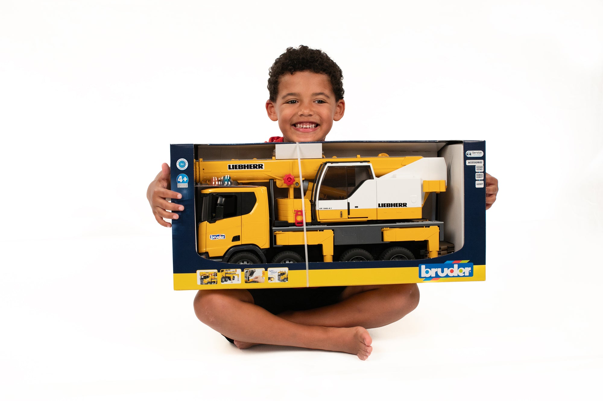 Bruder 03571 Scania Super 560R Liebherr Crane Truck with Light and Sound Module 28.12.10