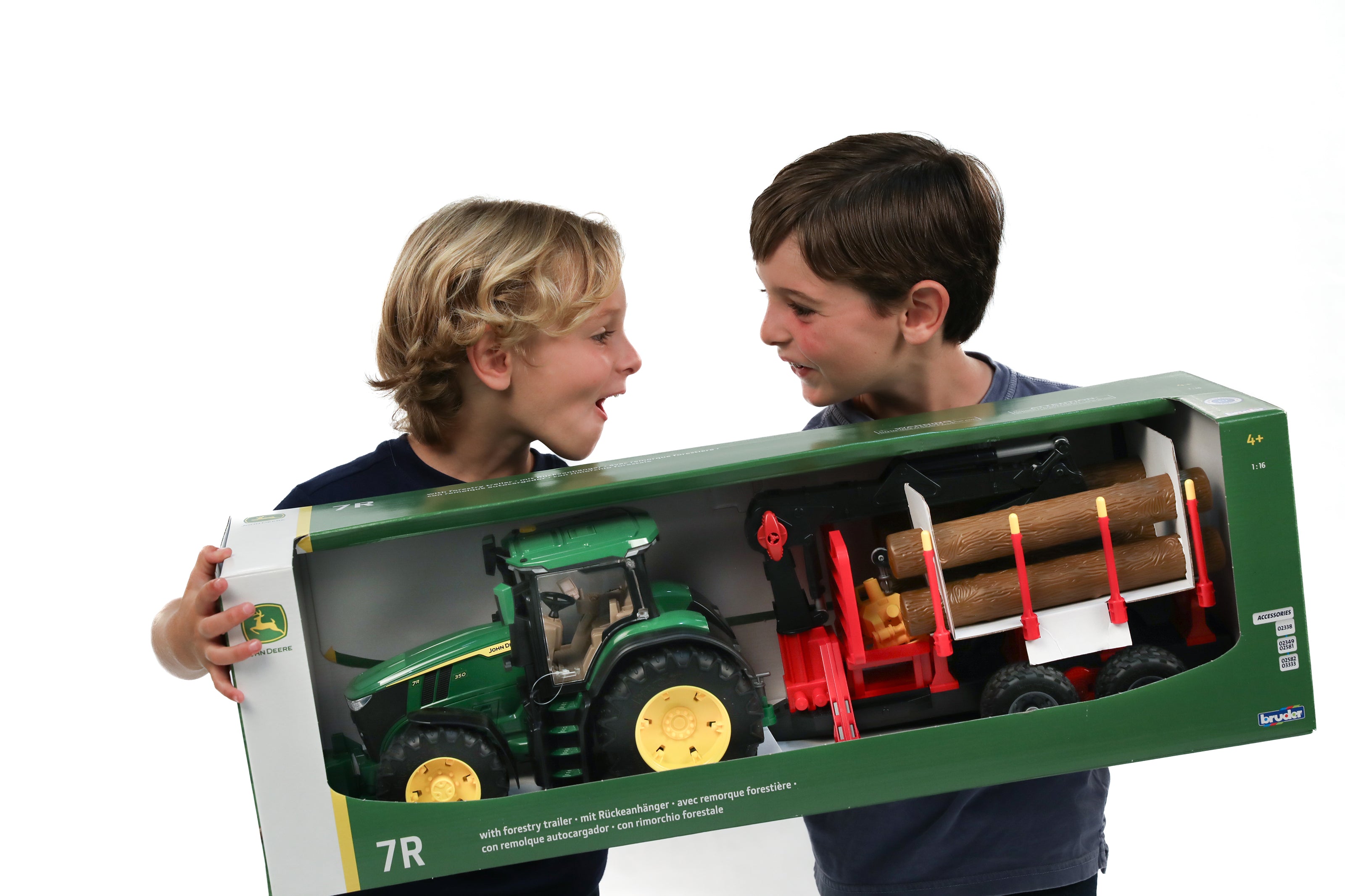 John Deere 7R 350 with forestry trailer and 4 trunks – Bruder