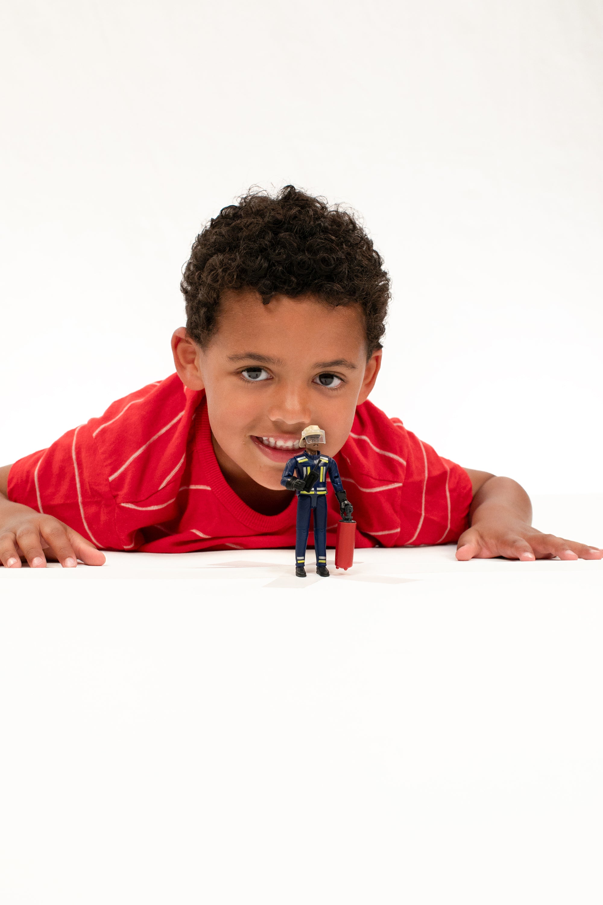 Bruder 60101 Firefighter with Medium Skin Tone and Accessories 6.6.6