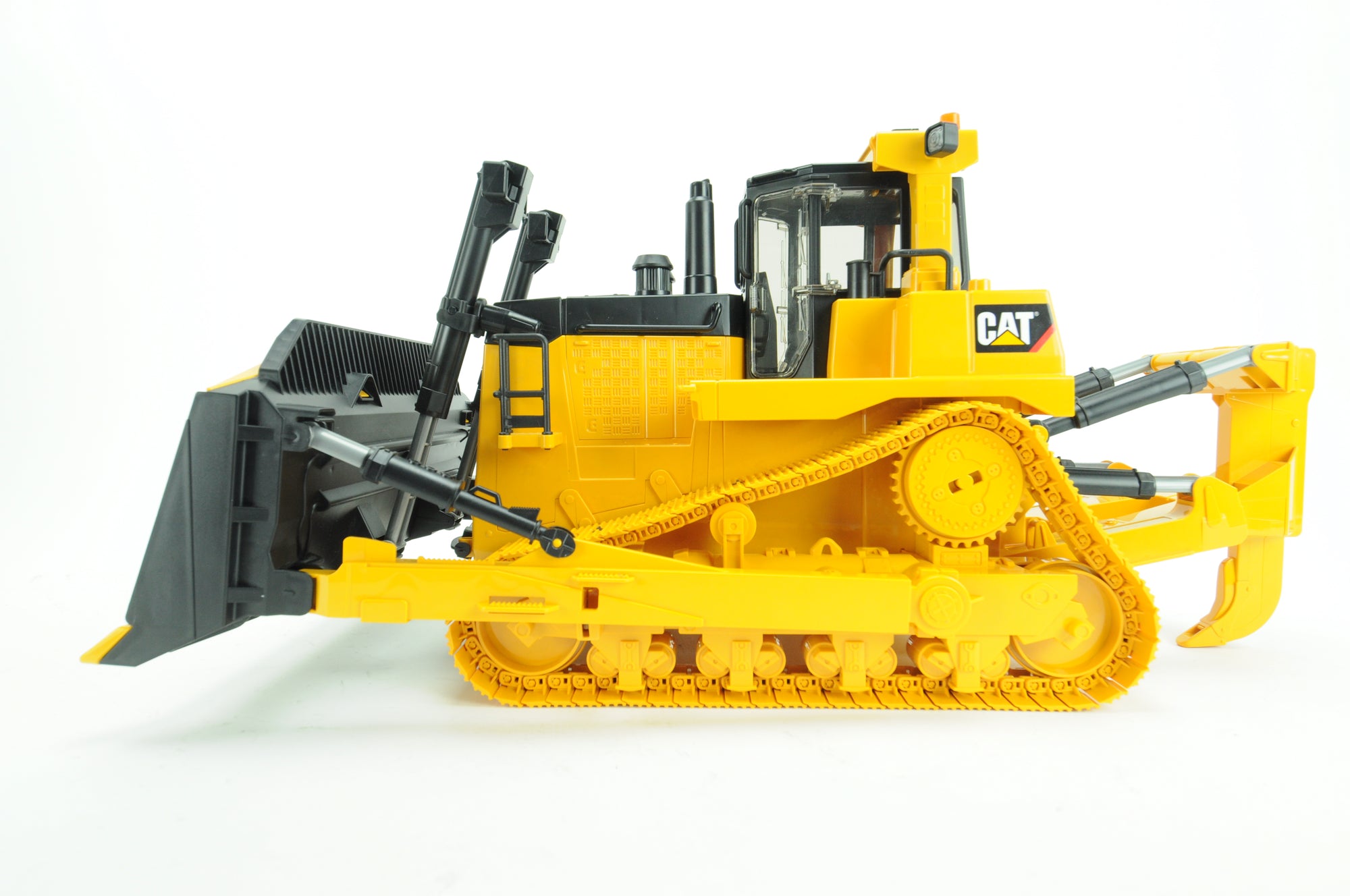 Bruder 02453 Cat® Large Track Dozer 24.12.12