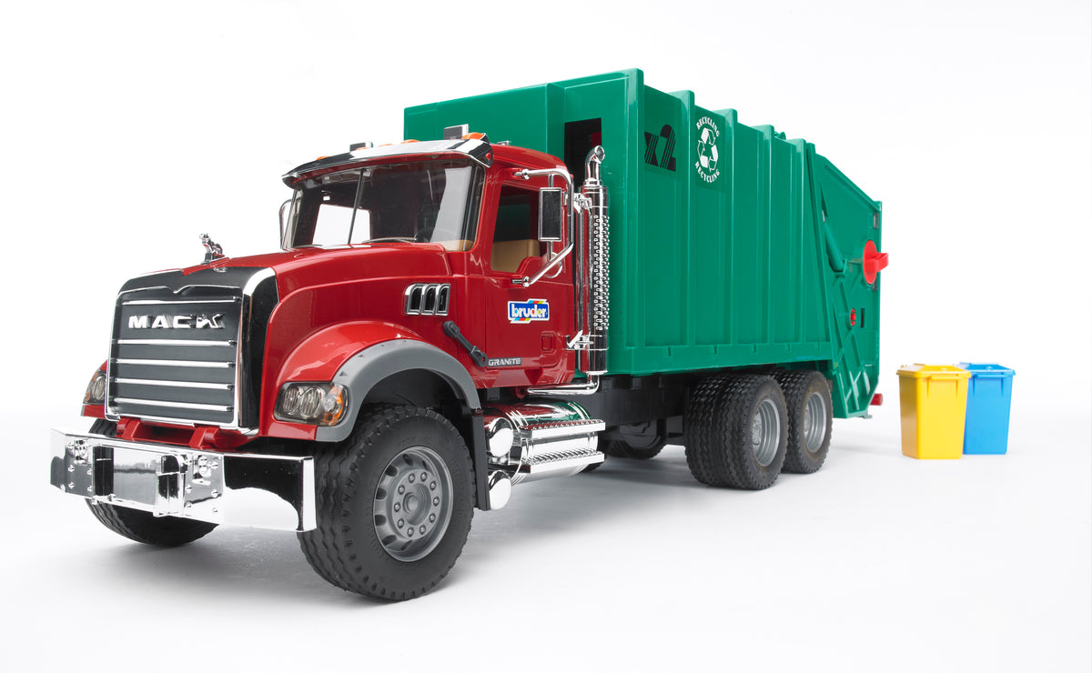 Bruder 02812 Mack Granite Rear Loading Garbage Truck 28.12.10