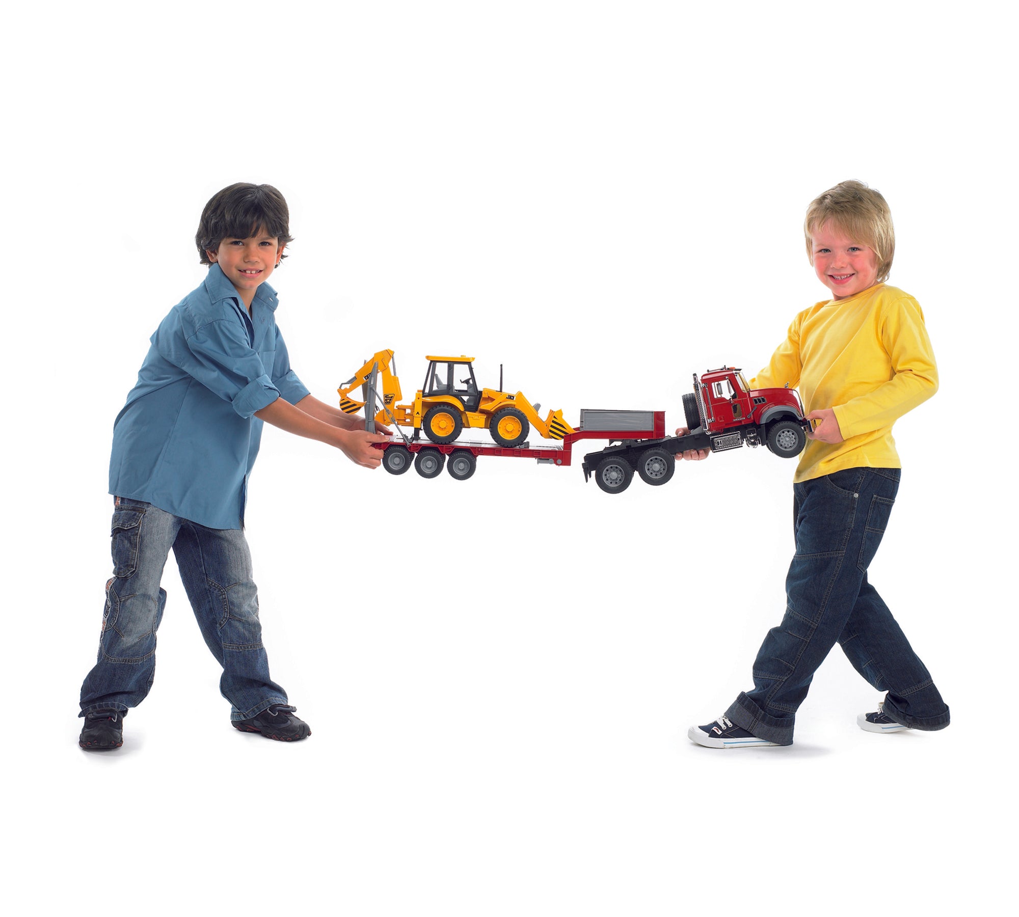 Bruder 02813 Mack Granite Truck with Low Loader and JCB 4CX Backhoe Loader  40.12.9