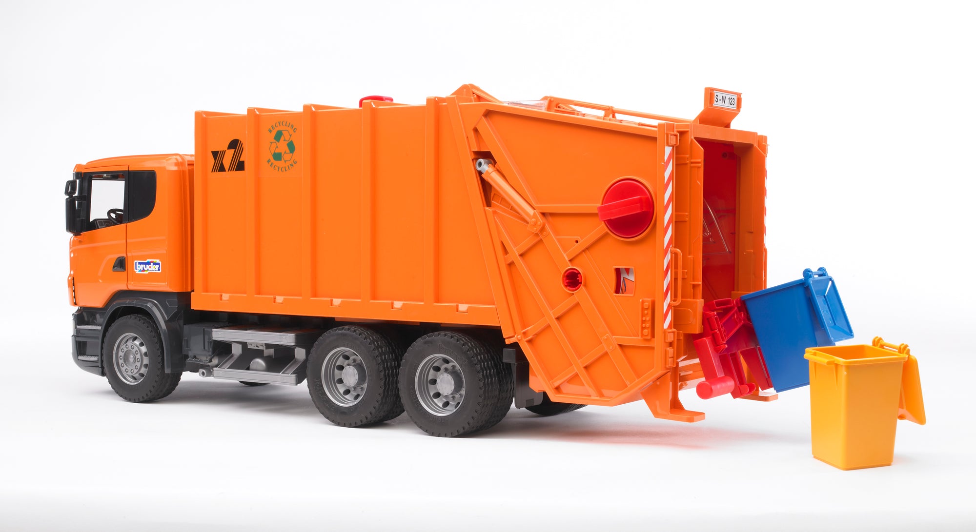 *SPECIAL* Bruder 03560 Scania R-Series Garbage Truck 28.12.10
