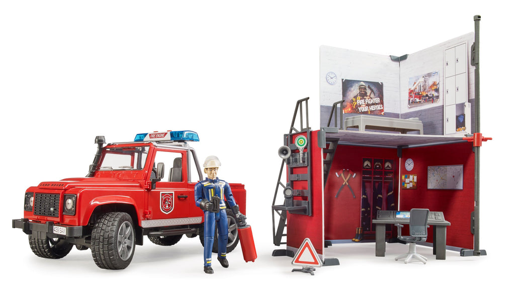 Bruder 62701 Bworld Fire Station w/ Land Rover Defender and Fireman 18.10.10