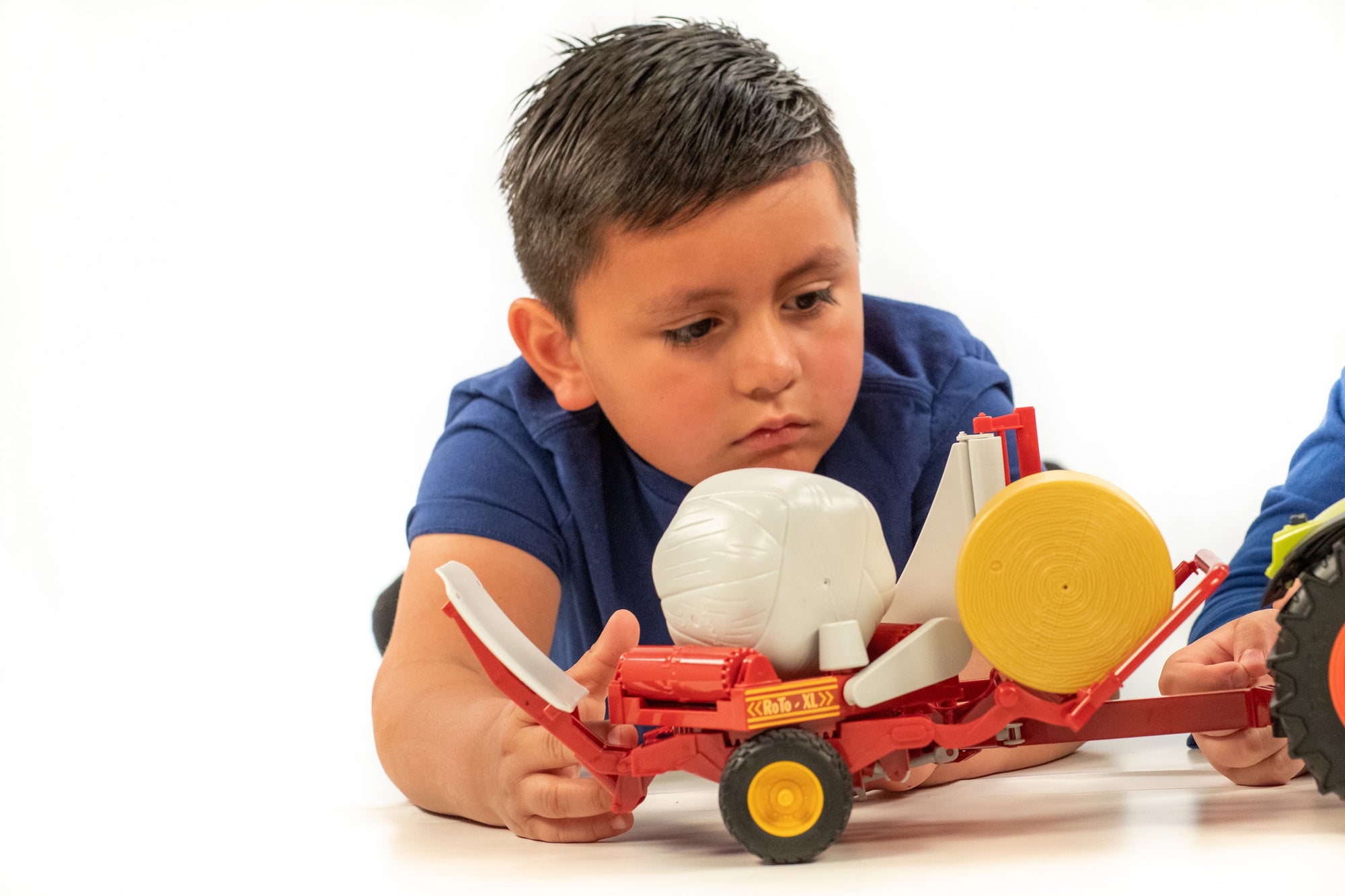 Bruder 02122 Bale Wrapper with Wrapped and Unwrapped Bales 18.10.10