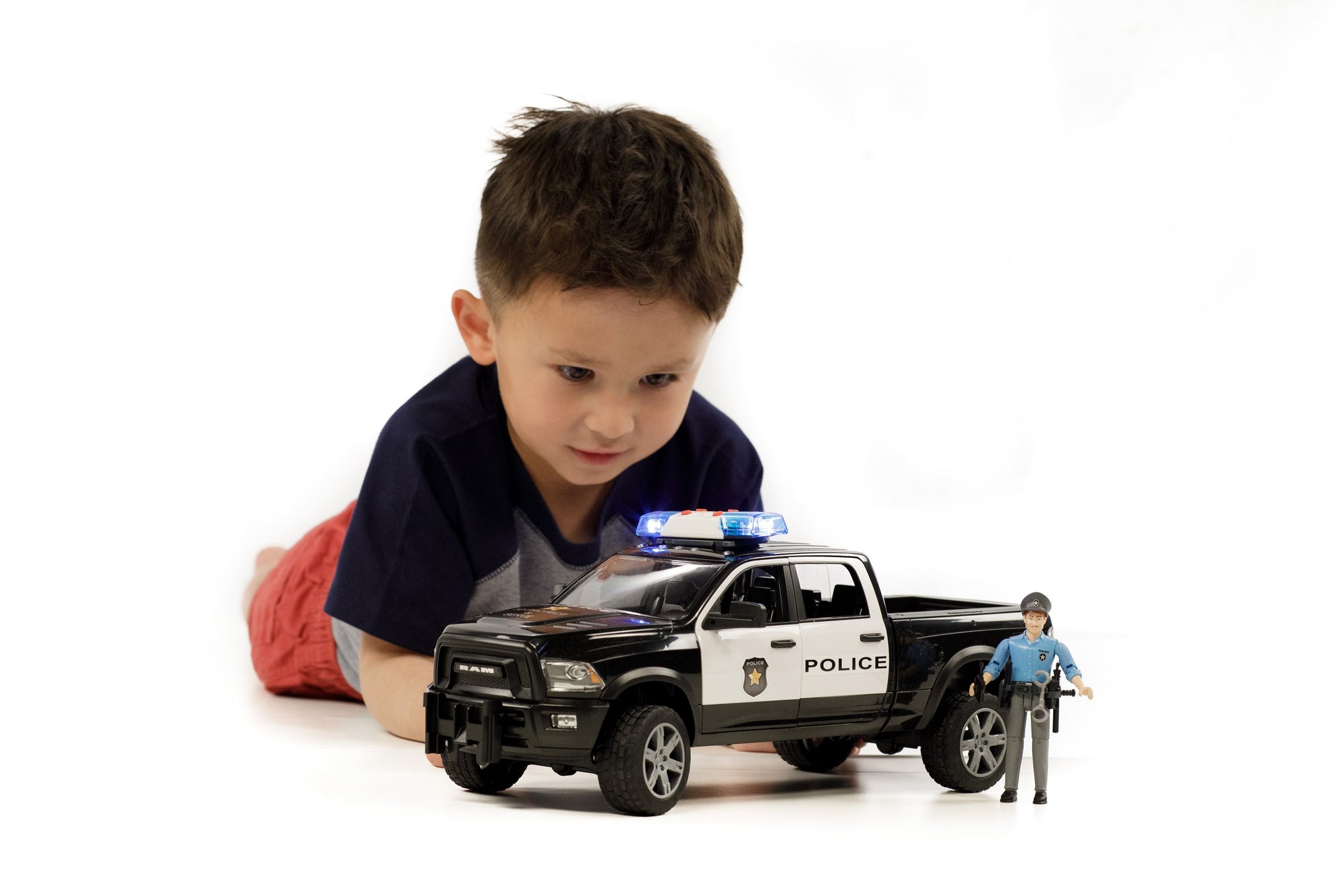 Bruder 02505 Ram 2500 Police Pickup with Police Officer 20.12.8
