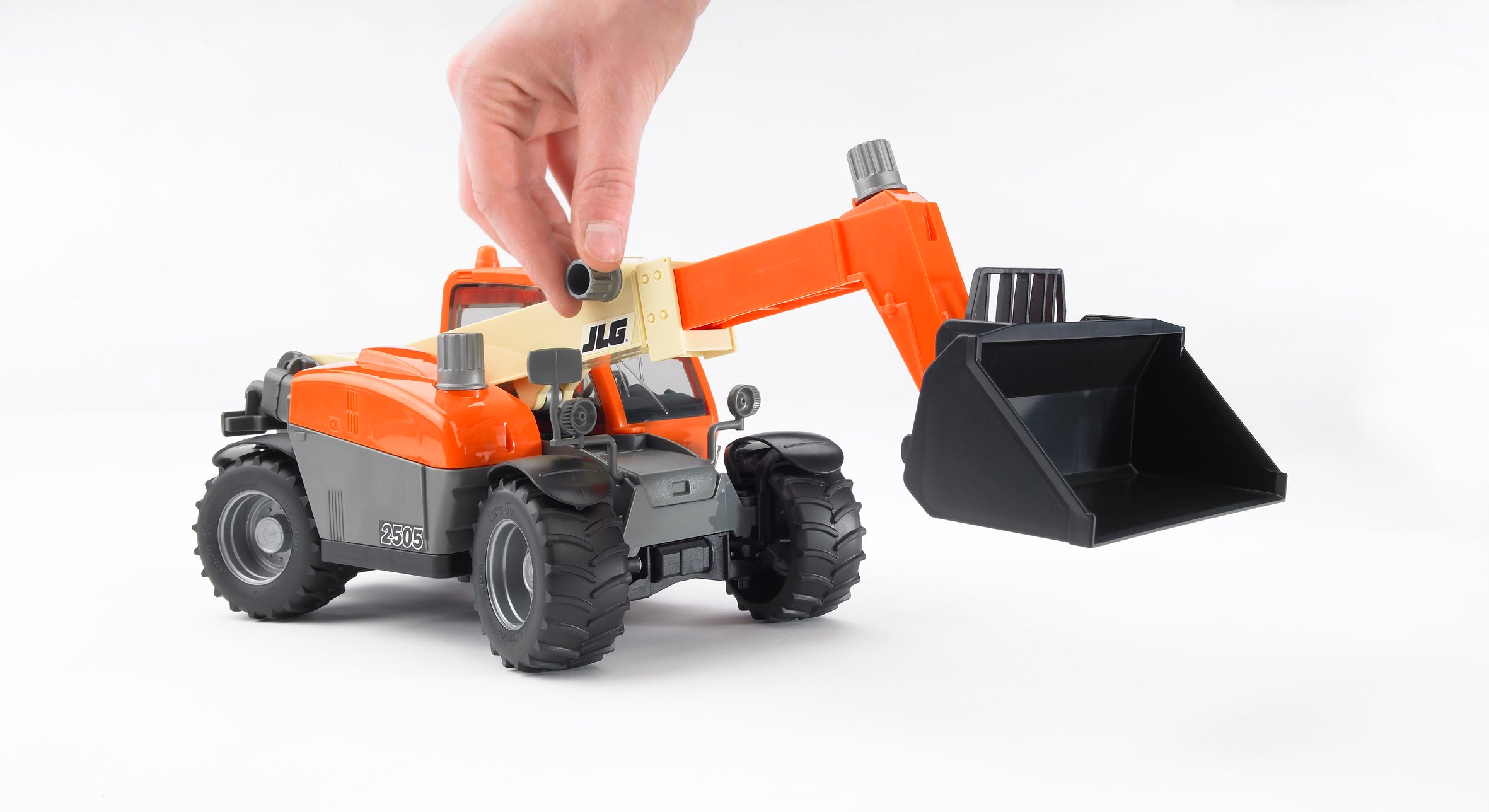 JLG 2505 Telehandler – Bruder – Bruder Toy Shop