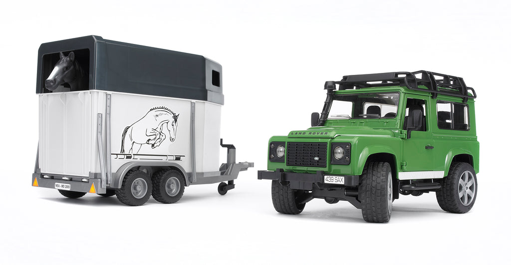 Bruder 02592 Land Rover Defender with Horse Trailer and Horse 26.10.10