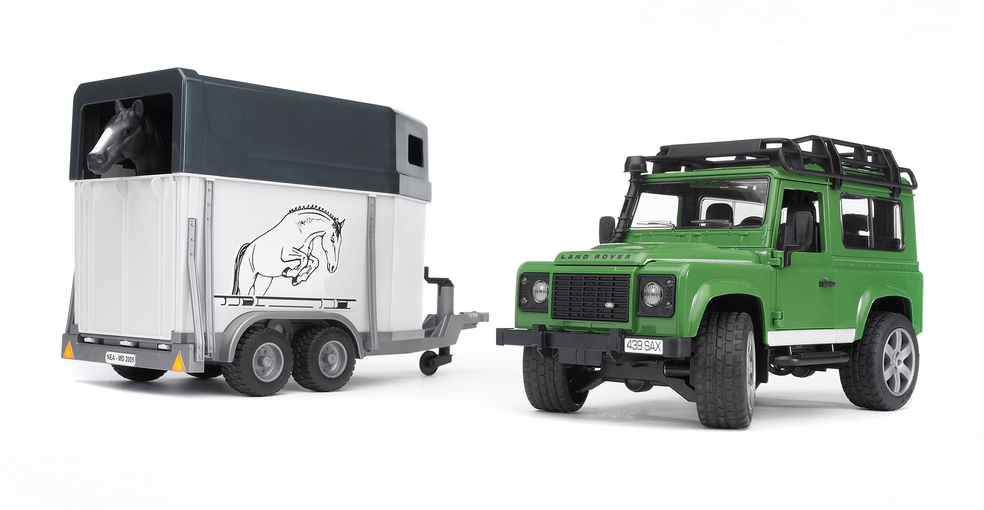 Bruder 02592 Land Rover Defender with Horse Trailer and Horse 26.10.10