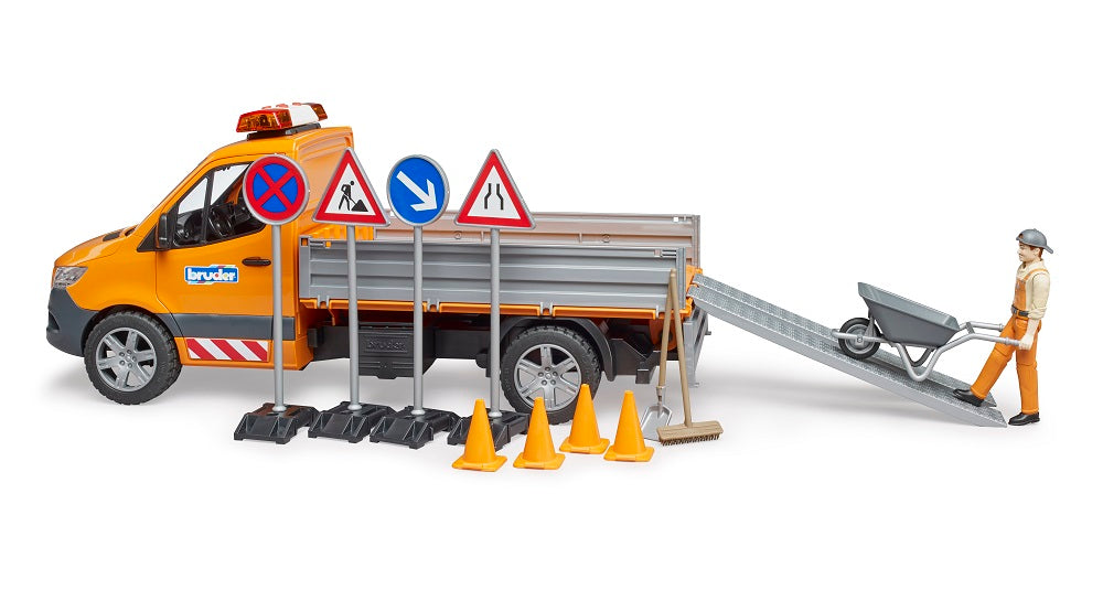 Bruder 02677 Mercedes-Benz Sprinter Municipal with Light & Sound Module, Driver and Accessories 20.12.8