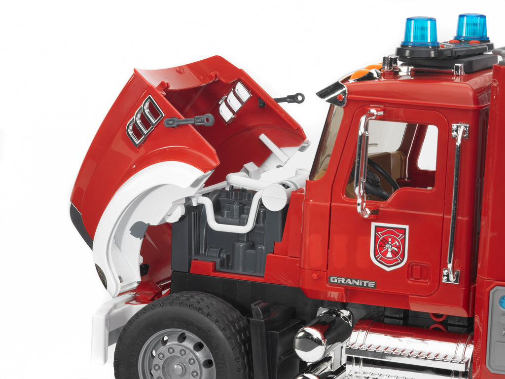 Bruder 02821 Mack Granite Fire Engine with Ladder, Pump, Light & Sound Module  24.12.12
