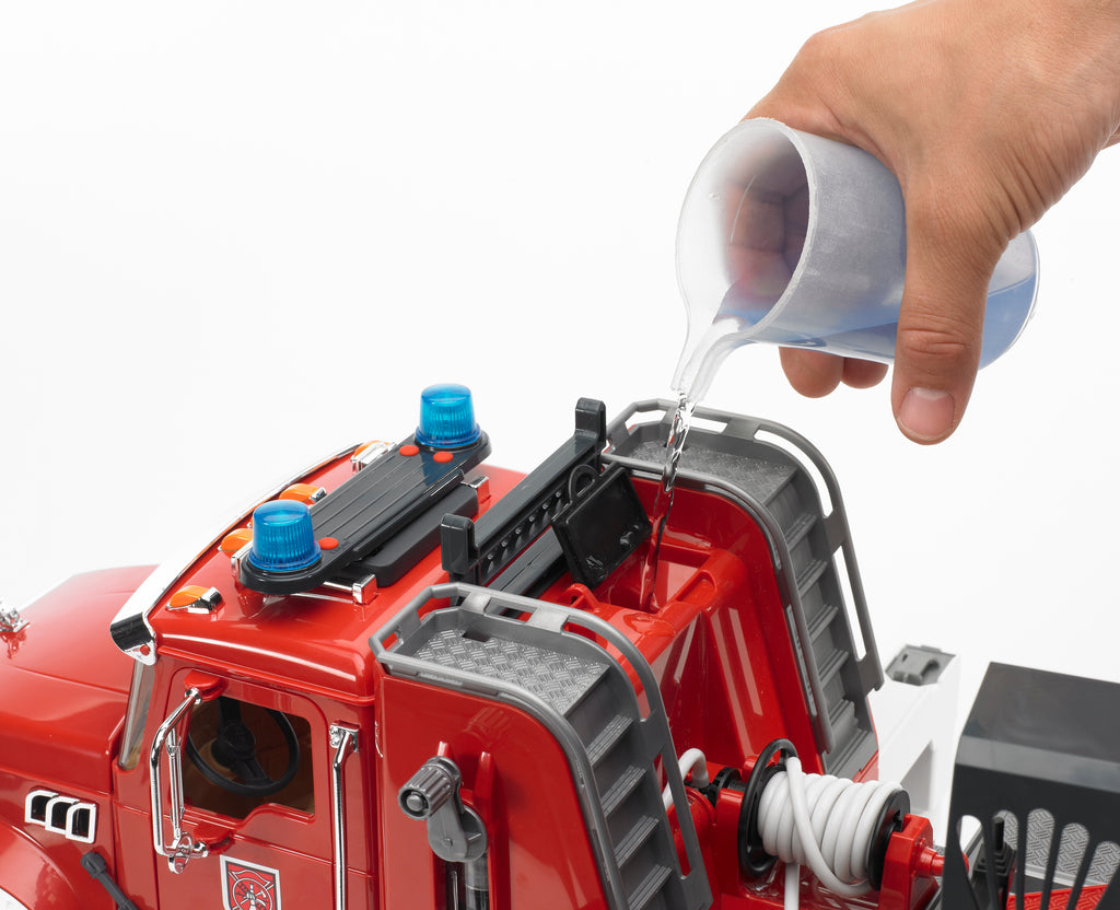 Bruder 02821 Mack Granite Fire Engine with Ladder, Pump, Light & Sound Module  24.12.12