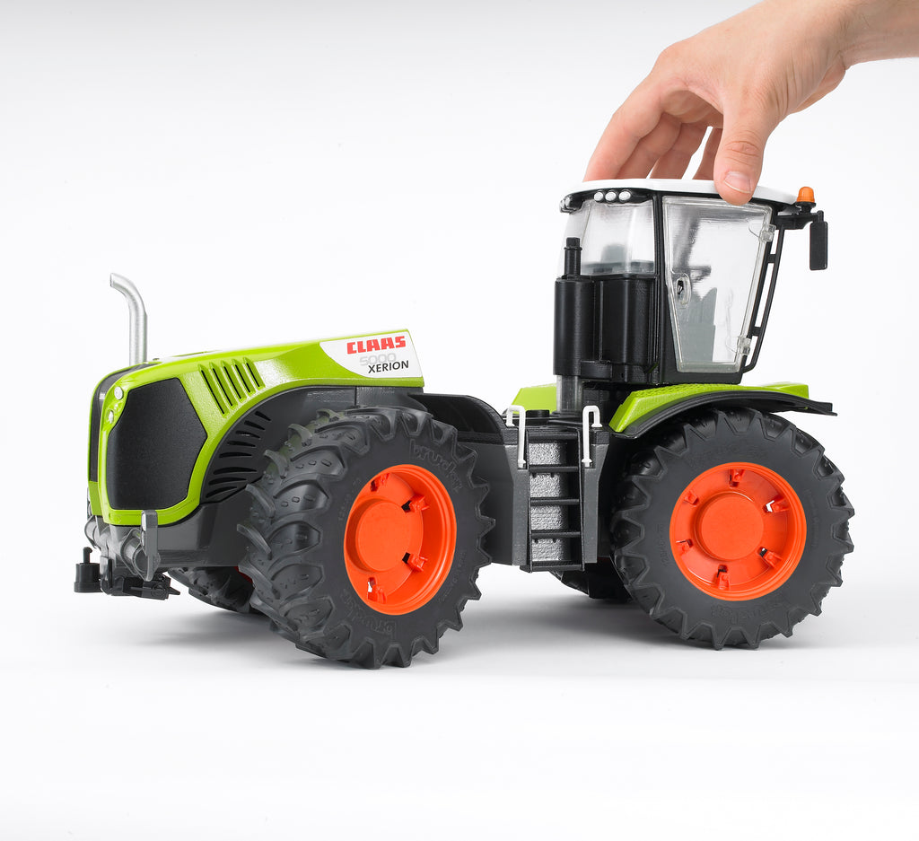 Bruder 03015 Claas Xerion 5000 18.10.10