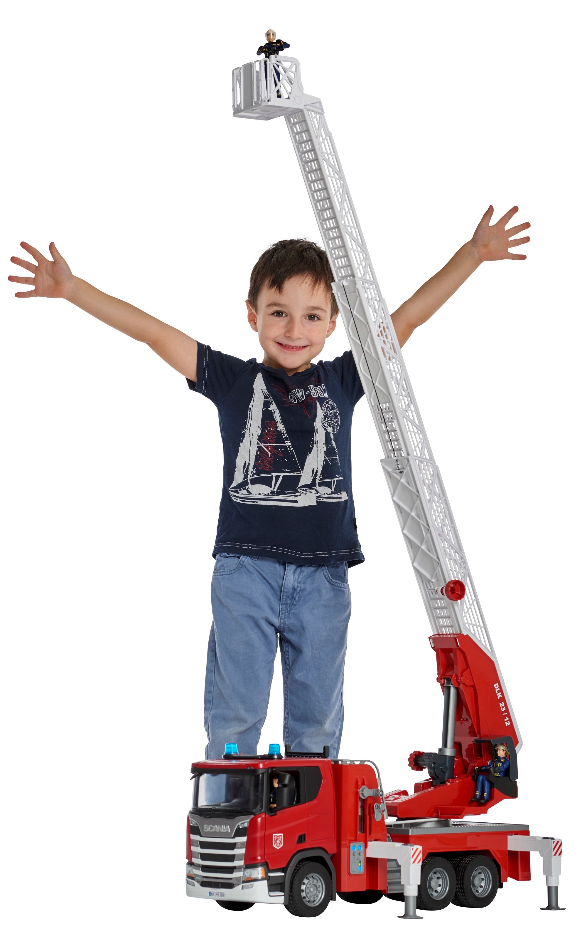 Bruder 03591 Scania Super 560R Fire Engine with Ladder, Water Pump and Light and Sound Module 24.12.12